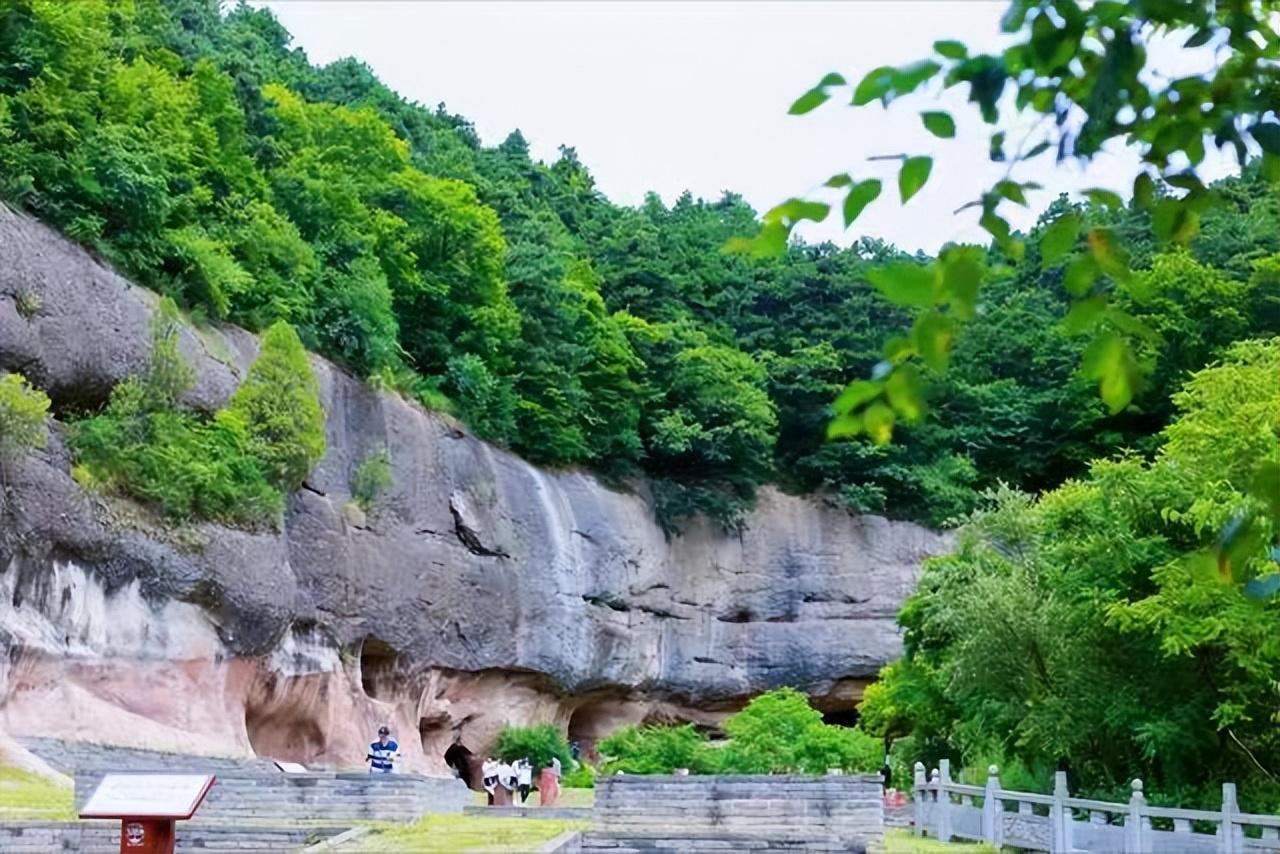 东方看大剧最新一期,自然美景探索之旅