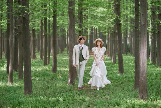 最新热搜新闻与探索自然美景之旅，追寻内心的平和乐园