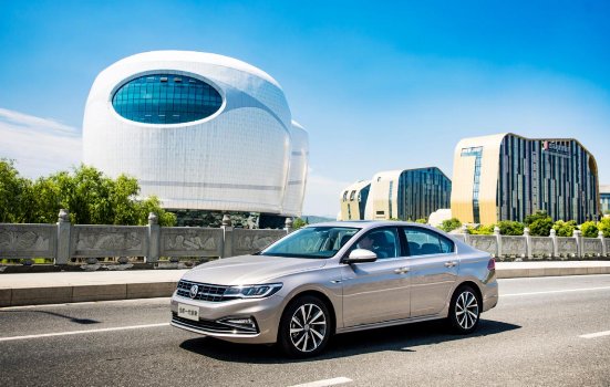 宝来最新款,驶向成功的时代标杆,启程励志之旅