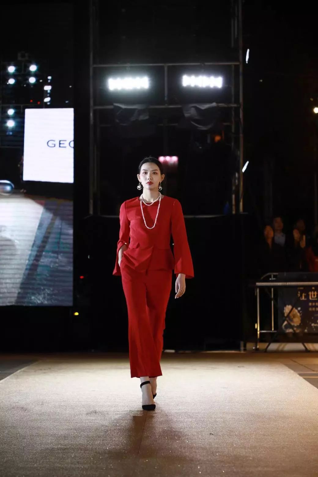 霏最新,视觉与心灵的盛宴