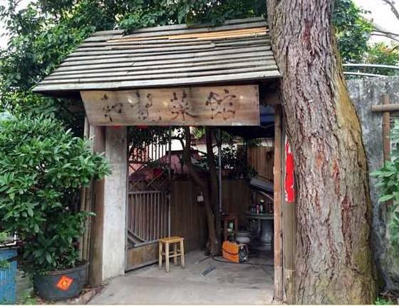 韩国最新男团，小巷中的秘密乐园揭秘